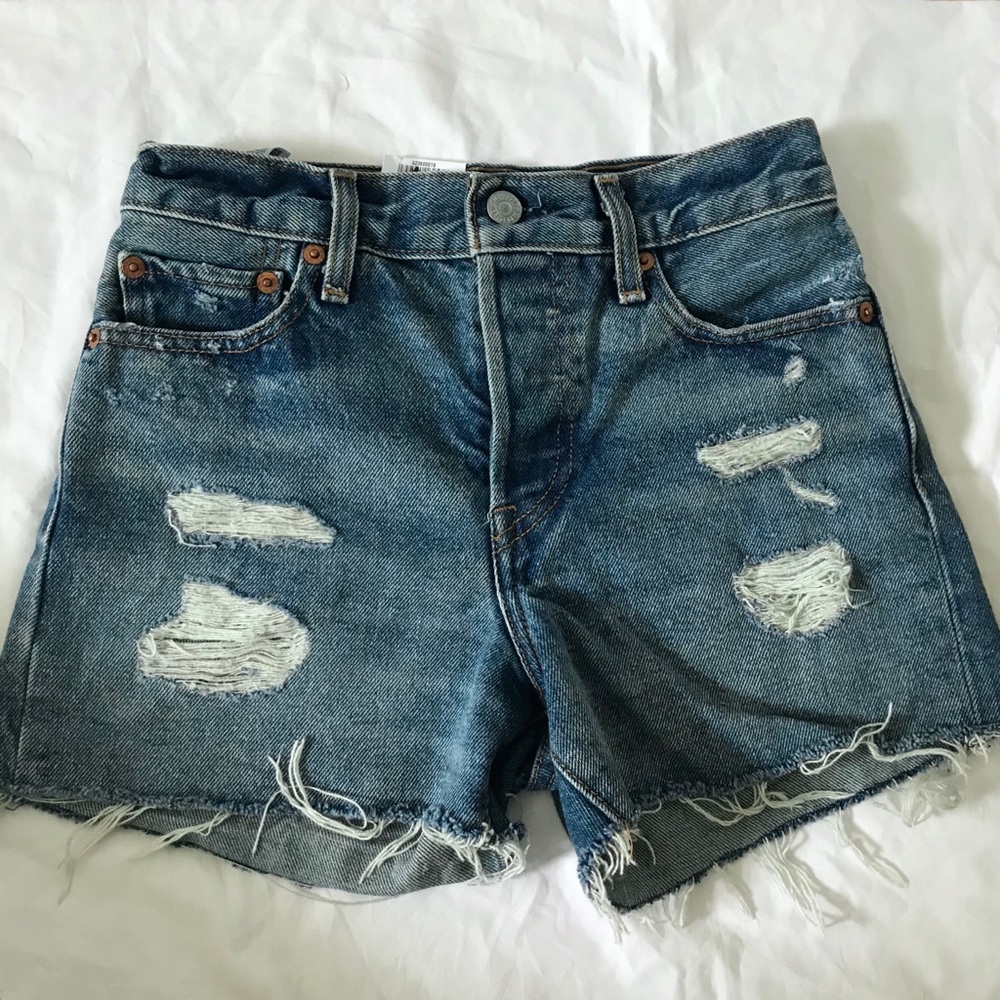 High rise wedgie shorts